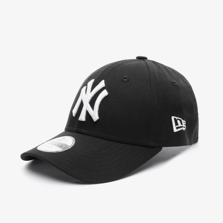 New Era New York Yankees Essential 9FORTY Çocuk Siyah Şapka New Era New York Yankees Essential 9FORTY Çocuk Siyah Şapka