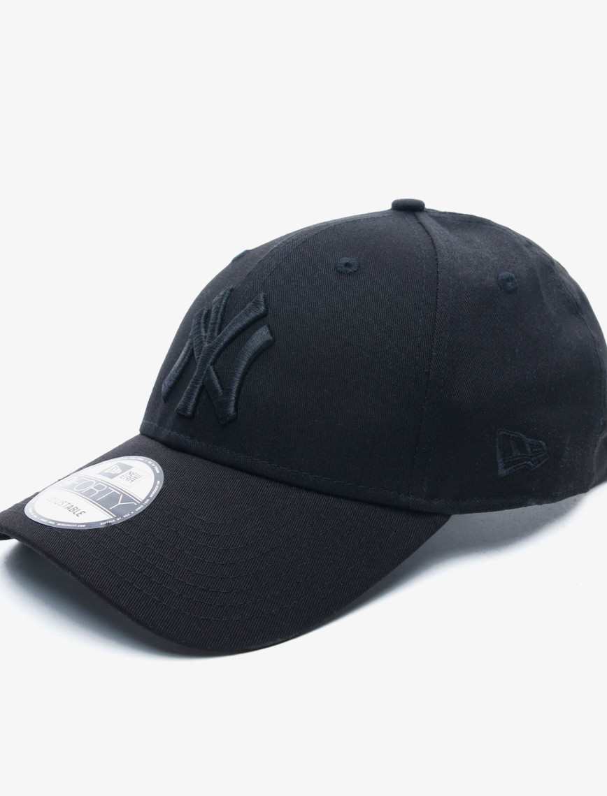New Era New York Yankees Essential 9FORTY Unisex Siyah Şapka New Era New York Yankees Essential 9FORTY Unisex Siyah Şapka