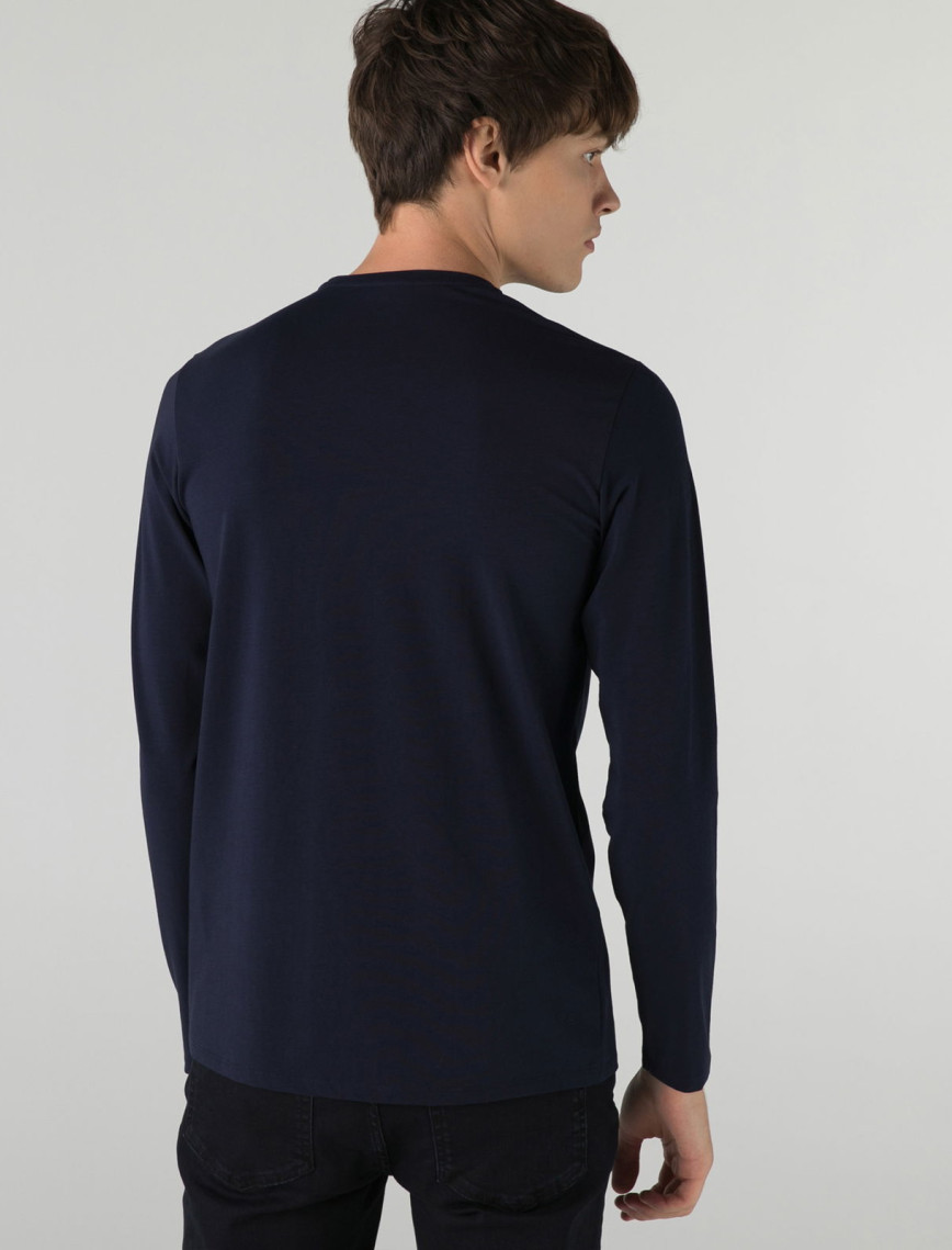 Lacoste Erkek Regular Fit Uzun Kollu Bisiklet Yaka Lacivert T-Shirt