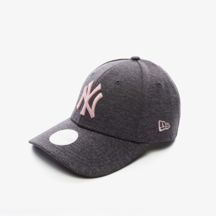 New Era Tech Jersey 9Forty Neyyan Kadın Gri Şapka New Era Tech Jersey 9Forty Neyyan Kadın Gri Şapka