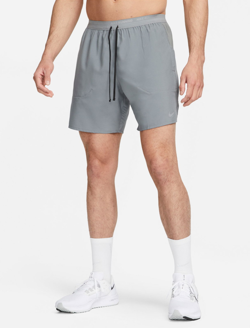 Nike Dri-FIT Stride 7 İnç Bf Erkek Gri Şort Nike Dri-FIT Stride 7 İnç Bf Erkek Gri Şort