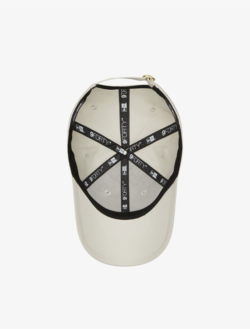 New Era Female Wmns Metallic Logo 9Forty Unisex Bej Günlük Şapka New Era Female Wmns Metallic Logo 9Forty Unisex Bej Günlük Şapka