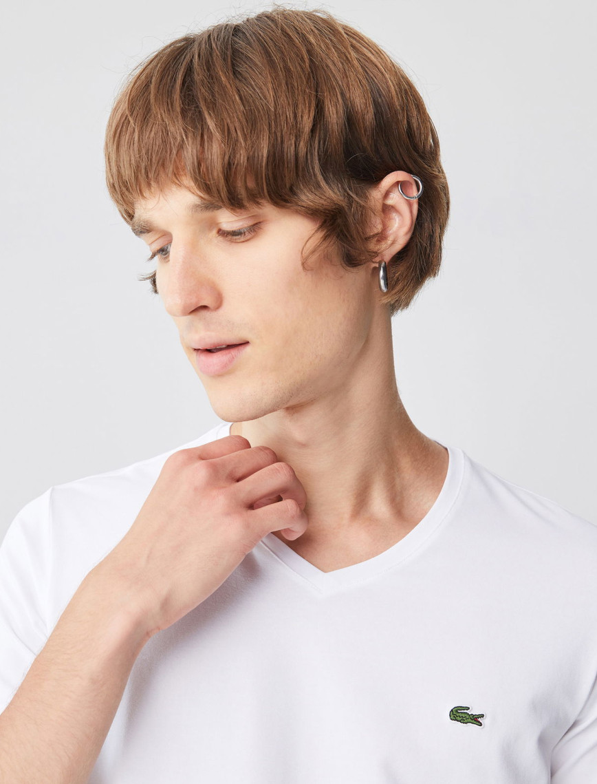Lacoste Erkek Slim Fit V Yaka Beyaz T-Shirt Lacoste Erkek Slim Fit V Yaka Beyaz T-Shirt