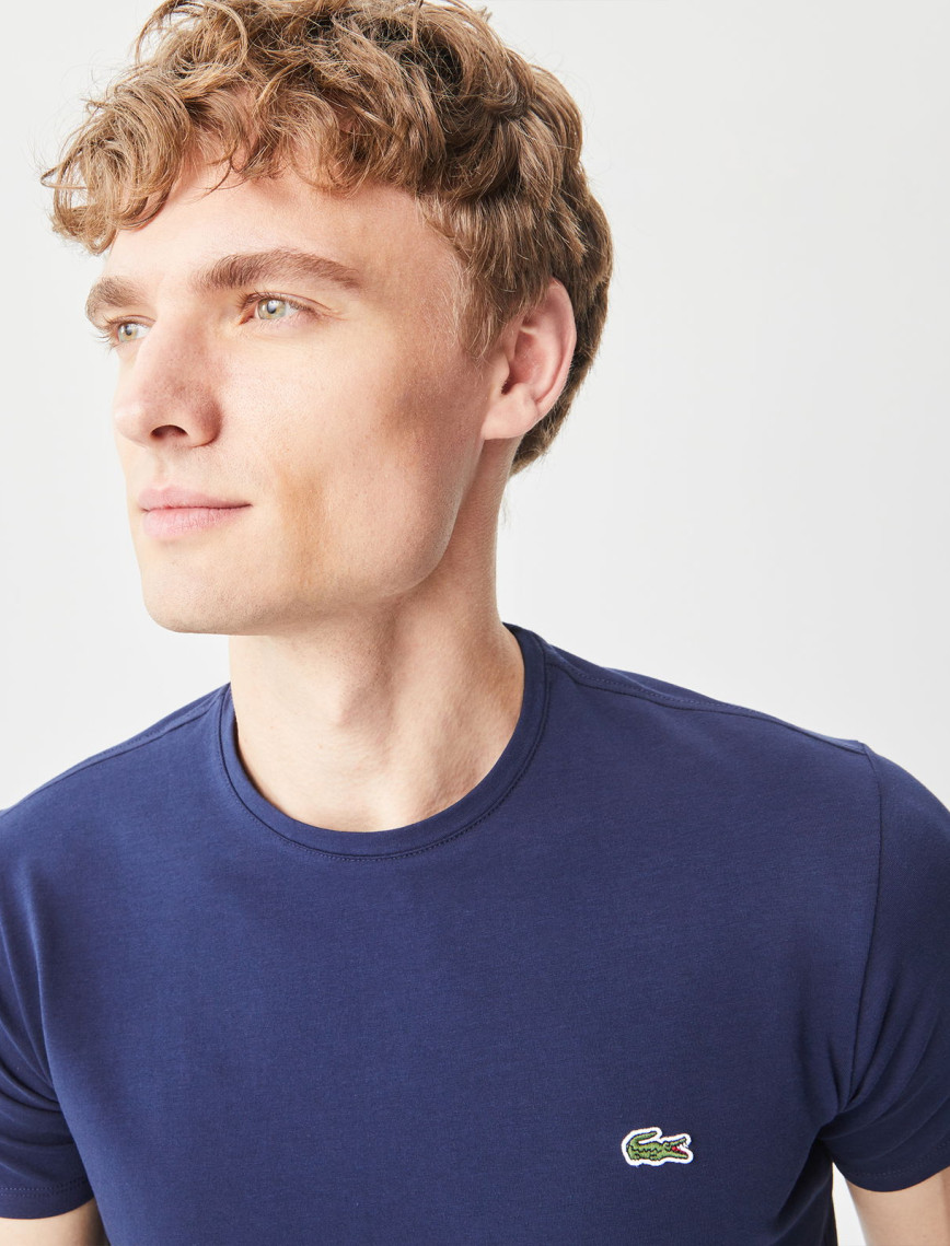 Lacoste Erkek Slim Fit Bisiklet Yaka Lacivert T-Shirt Lacoste Erkek Slim Fit Bisiklet Yaka Lacivert T-Shirt