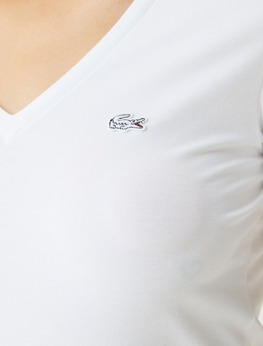 Lacoste Kadın Slim Fit V Yaka Beyaz T-Shirt Lacoste Kadın Slim Fit V Yaka Beyaz T-Shirt
