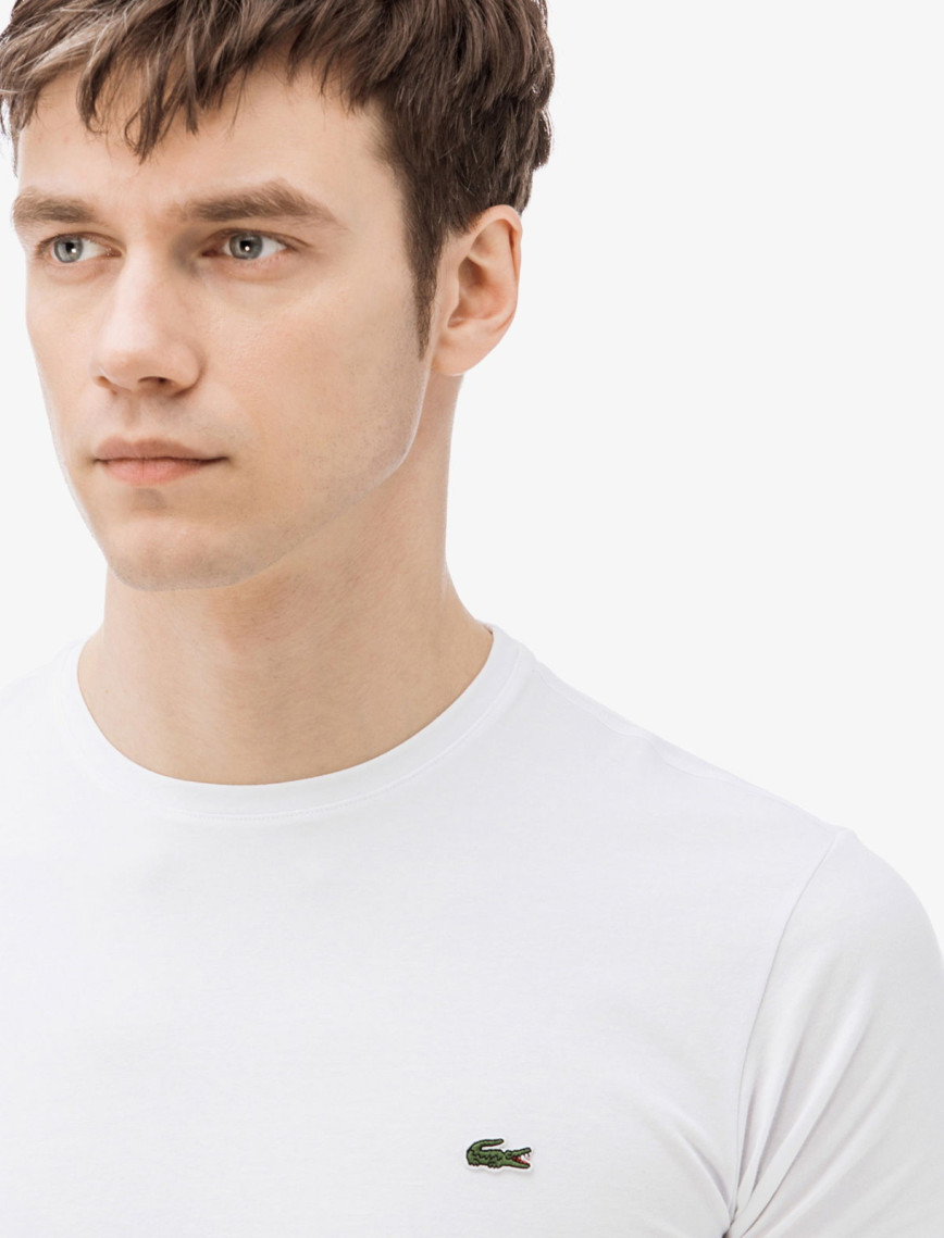 Lacoste Erkek Slim Fit Bisiklet Yaka Beyaz T-Shirt Lacoste Erkek Slim Fit Bisiklet Yaka Beyaz T-Shirt