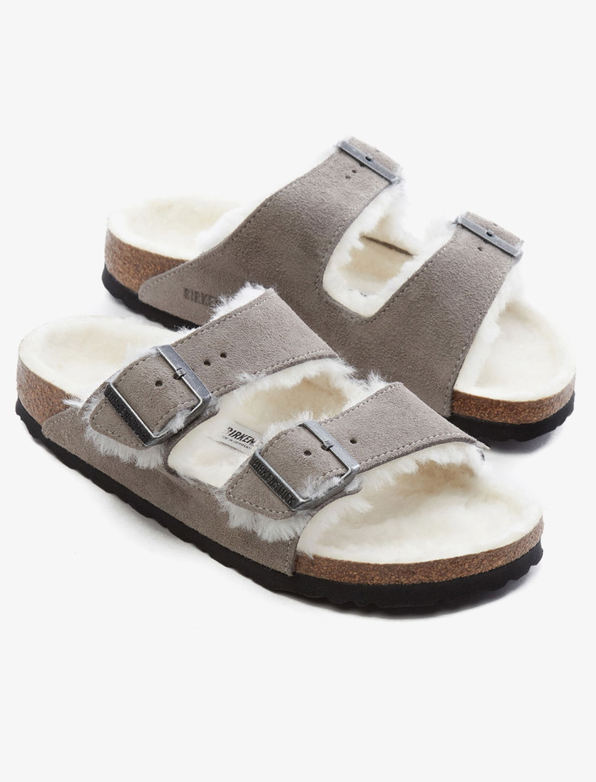 Birkenstock Arizona Shearling
Suede Leather Kadın Gri Terlik Birkenstock Arizona Shearling
Suede Leather Kadın Gri Terlik