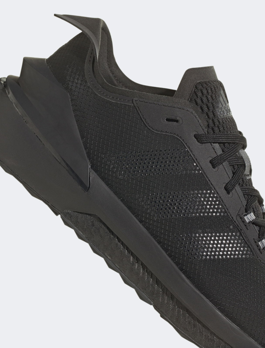 adidas Avryn Unisex Siyah Spor Ayakkabı adidas Avryn Unisex Siyah Spor Ayakkabı