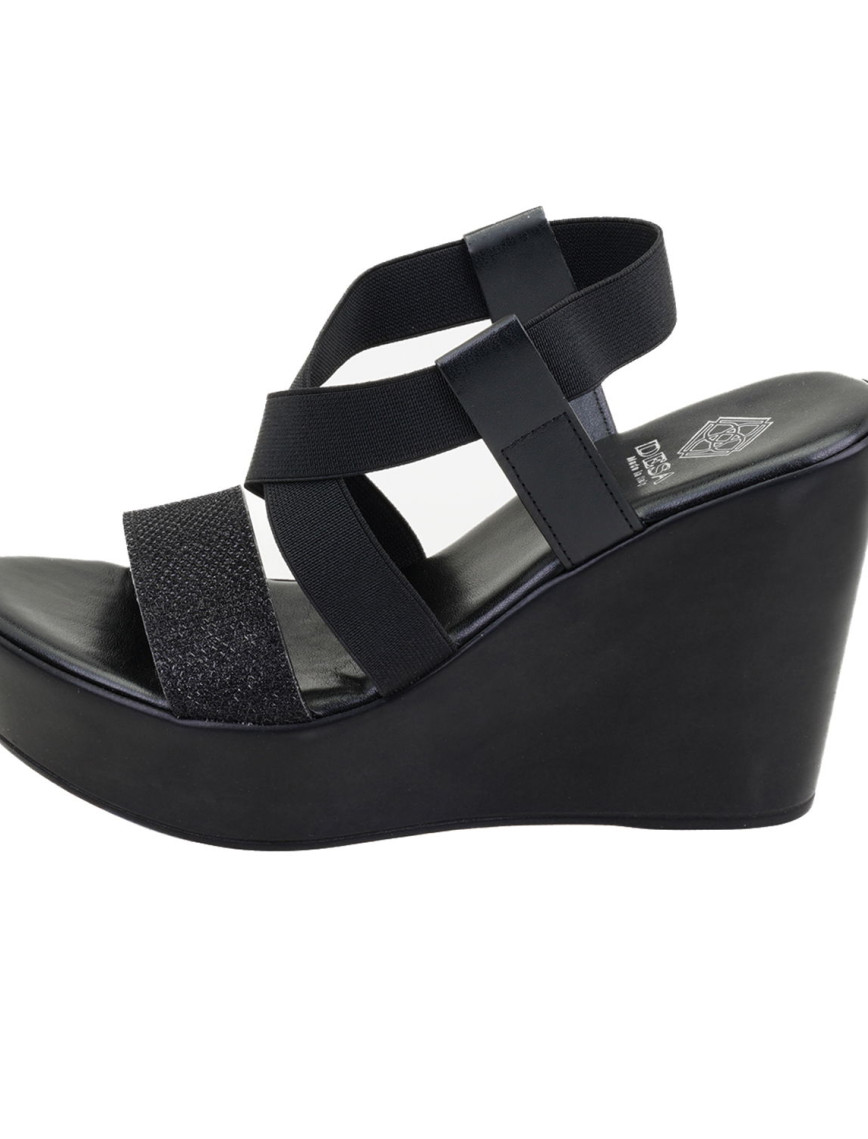 Kadın Siyah Dolgu Topuklu Sandalet Kadın Siyah Dolgu Topuklu Sandalet