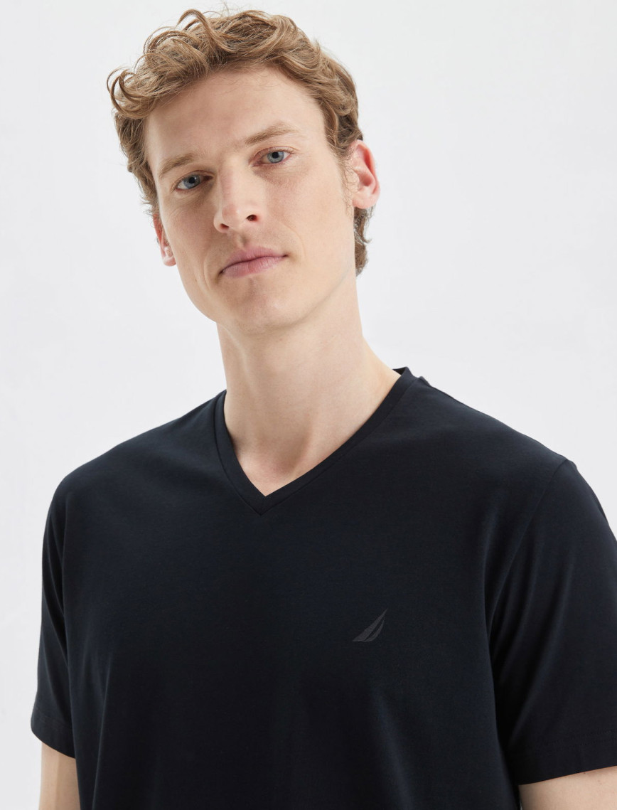 Nautica Erkek Siyah Standart Fit T-Shirt Nautica Erkek Siyah Standart Fit T-Shirt