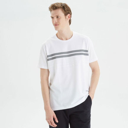 Nautica Erkek Beyaz Standart Fit Çizgili T-Shirt Nautica Erkek Beyaz Standart Fit Çizgili T-Shirt