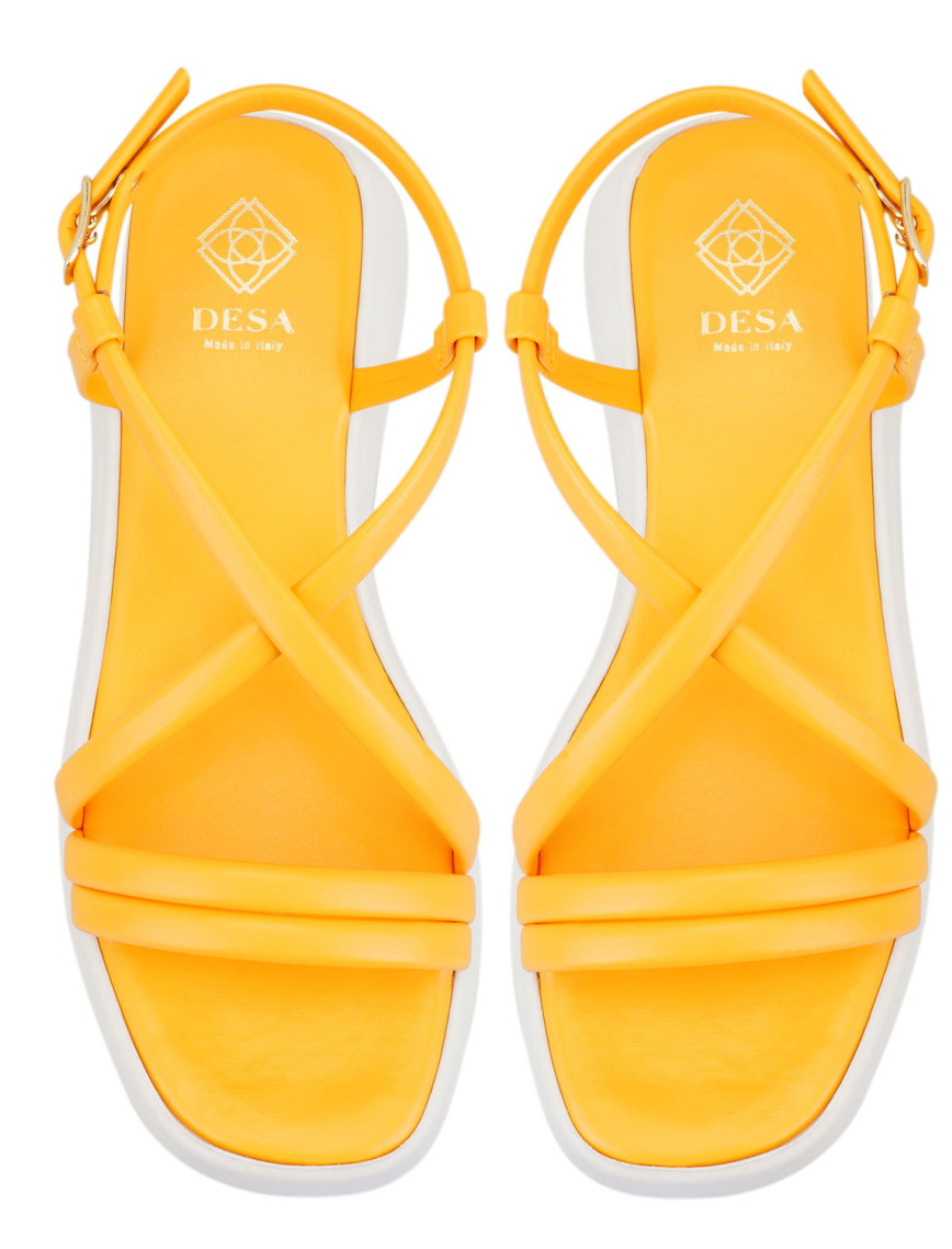 Kadın Sarı Dolgu Tabanlı Sandalet Kadın Sarı Dolgu Tabanlı Sandalet