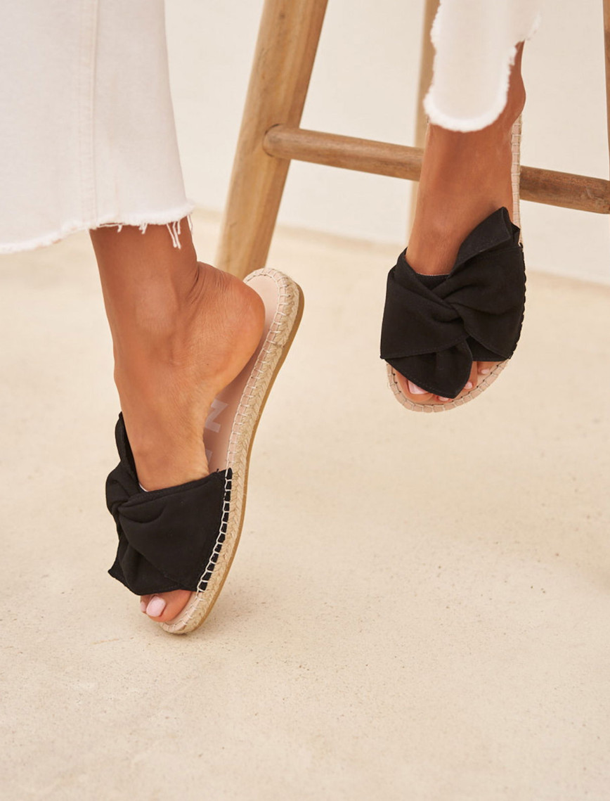 Manebi Kadın Siyah Terlik Manebi Kadın Siyah Terlik