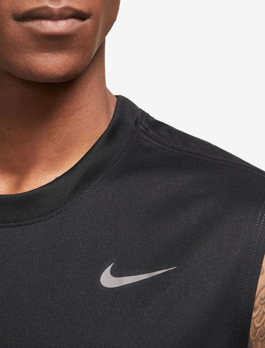Nike Dri-Fit Legend Kolsuz Reset Erkek Siyah T-Shirt Nike Dri-Fit Legend Kolsuz Reset Erkek Siyah T-Shirt