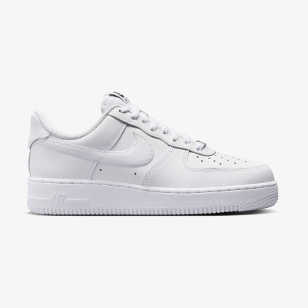 Nike Air Force 1 '07 Flyease Kadın Beyaz Spor Ayakkabı Nike Air Force 1 '07 Flyease Kadın Beyaz Spor Ayakkabı