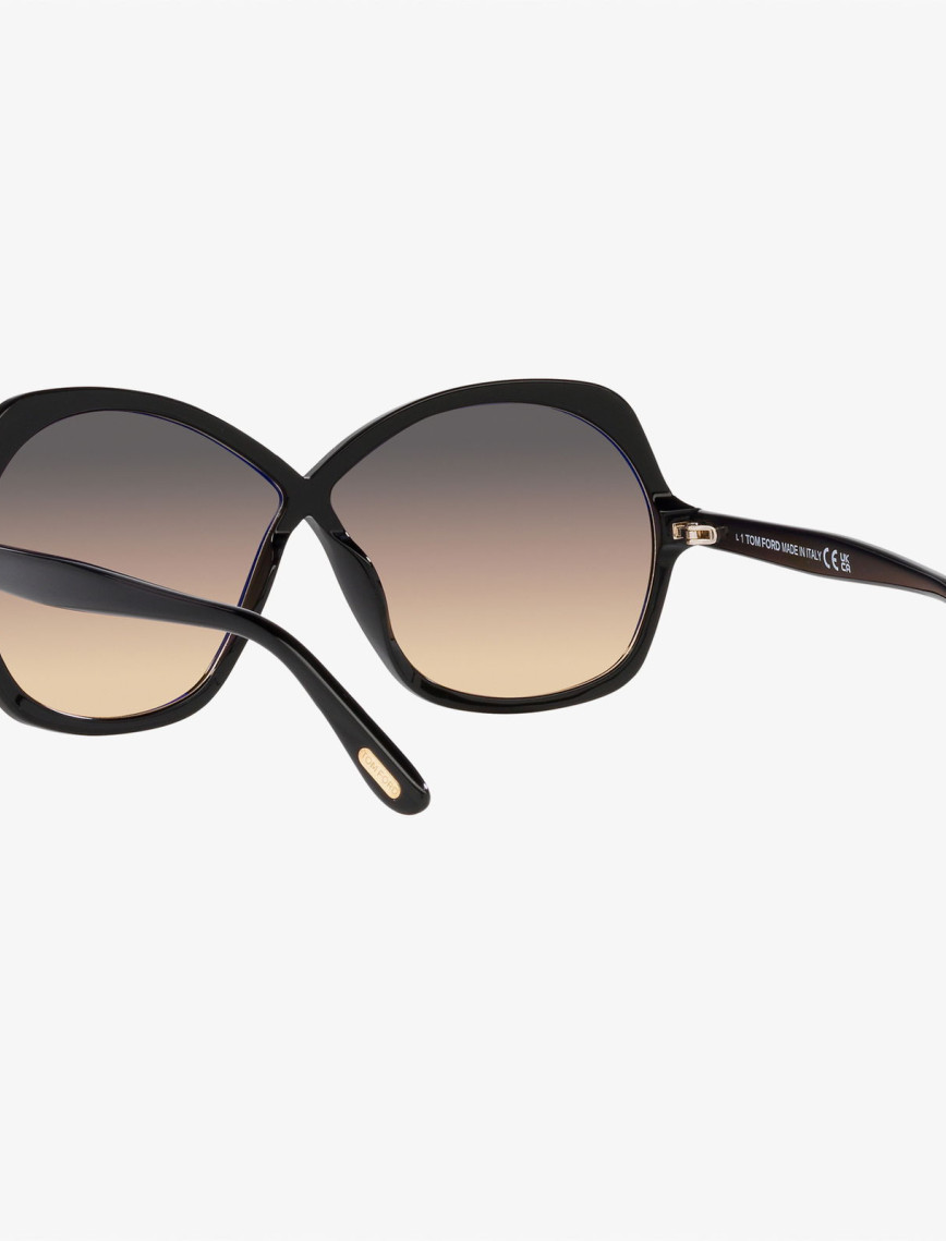 Tom Ford TR001539 Kadın Siyah Güneş Gözlüğü Tom Ford TR001539 Kadın Siyah Güneş Gözlüğü