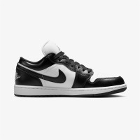 Jordan Air 1 Low Kadın Beyaz - Siyah Spor Ayakkabı Jordan Air 1 Low Kadın Beyaz - Siyah Spor Ayakkabı