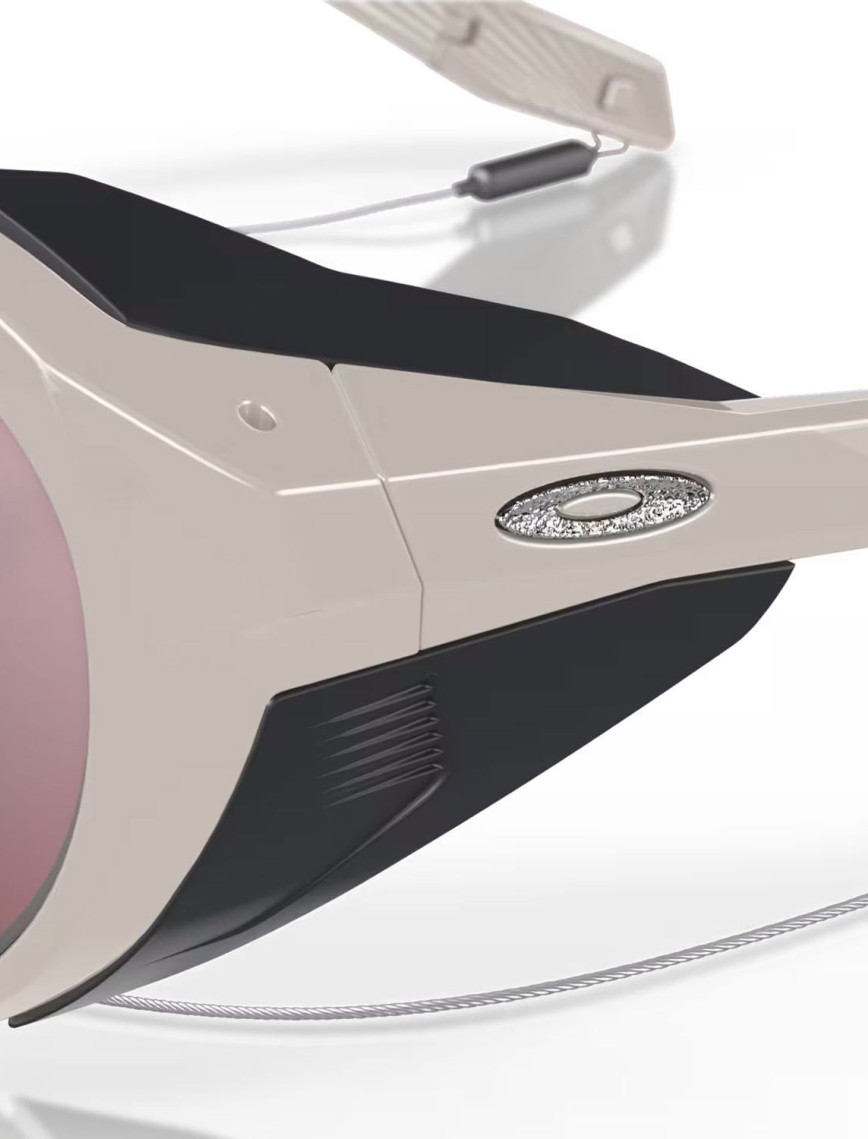 OAKLEY ERKEK GÜNEŞ GÖZLÜĞÜ Clifden Gri OAKLEY ERKEK GÜNEŞ GÖZLÜĞÜ Clifden Gri