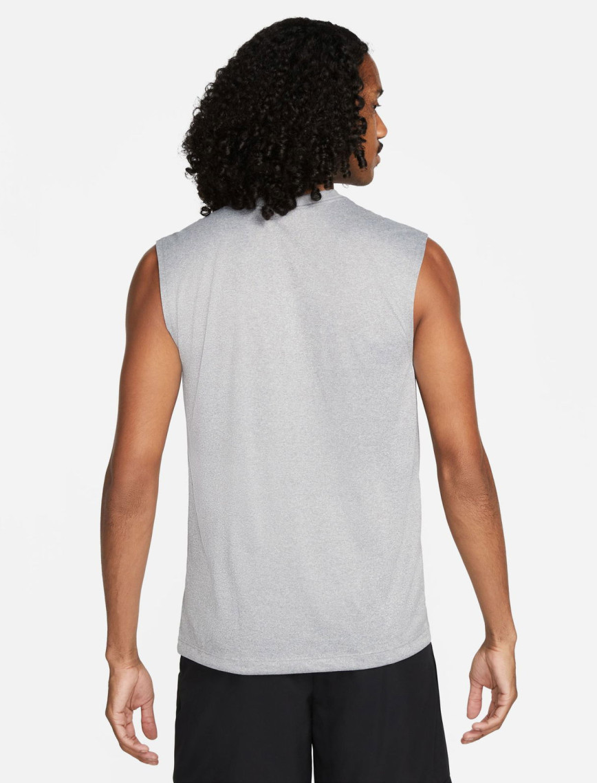 Nike Dri-Fit Sl Reset Erkek Gri Kolsuz T-Shirt Nike Dri-Fit Sl Reset Erkek Gri Kolsuz T-Shirt