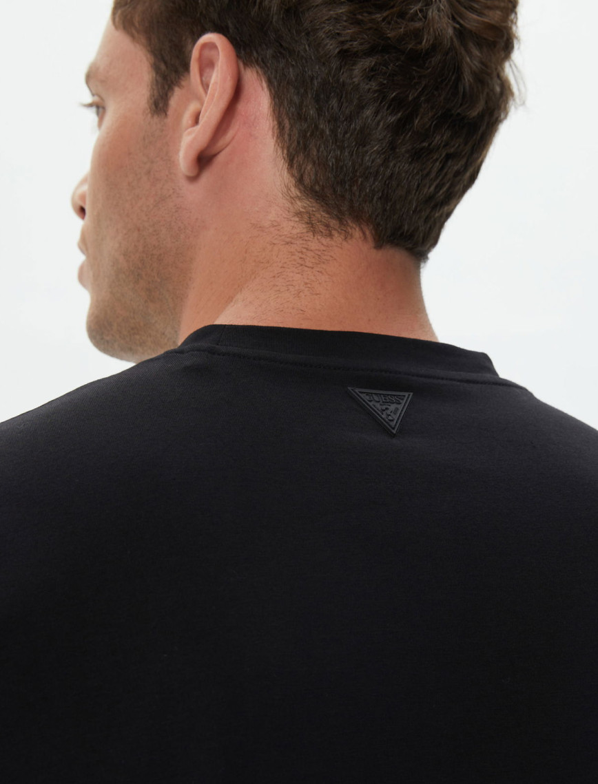 Guess Alphy Mid Organic Stretch Jersey 180 Erkek Siyah T-Shirt Guess Alphy Mid Organic Stretch Jersey 180 Erkek Siyah T-Shirt