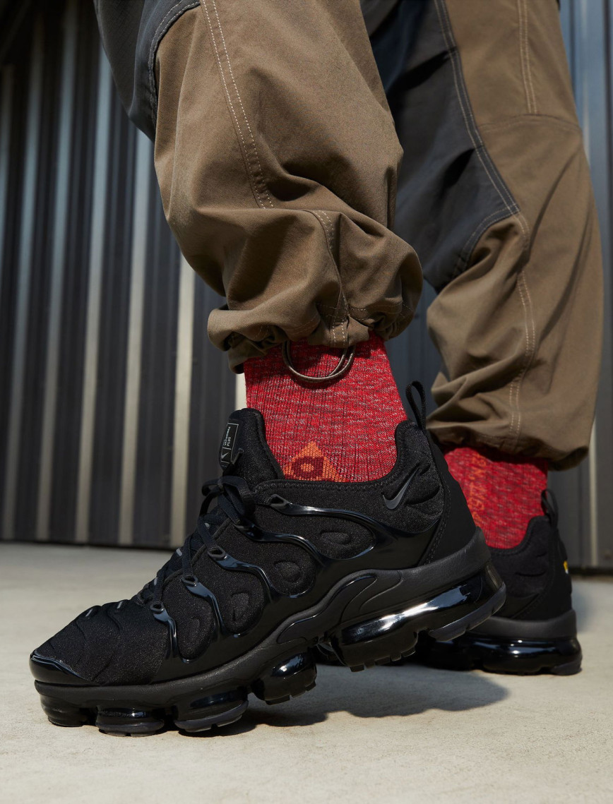 Nike Air Vapormax Plus Erkek Siyah Spor Ayakkabı Nike Air Vapormax Plus Erkek Siyah Spor Ayakkabı