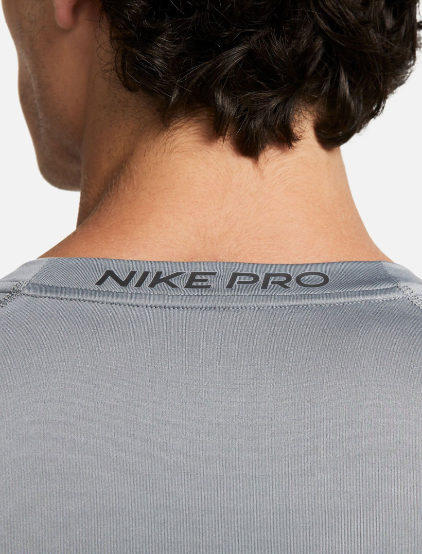 Nike Pro Dri-FIT Top Erkek Gri Uzun Kollu T-Shirt Nike Pro Dri-FIT Top Erkek Gri Uzun Kollu T-Shirt