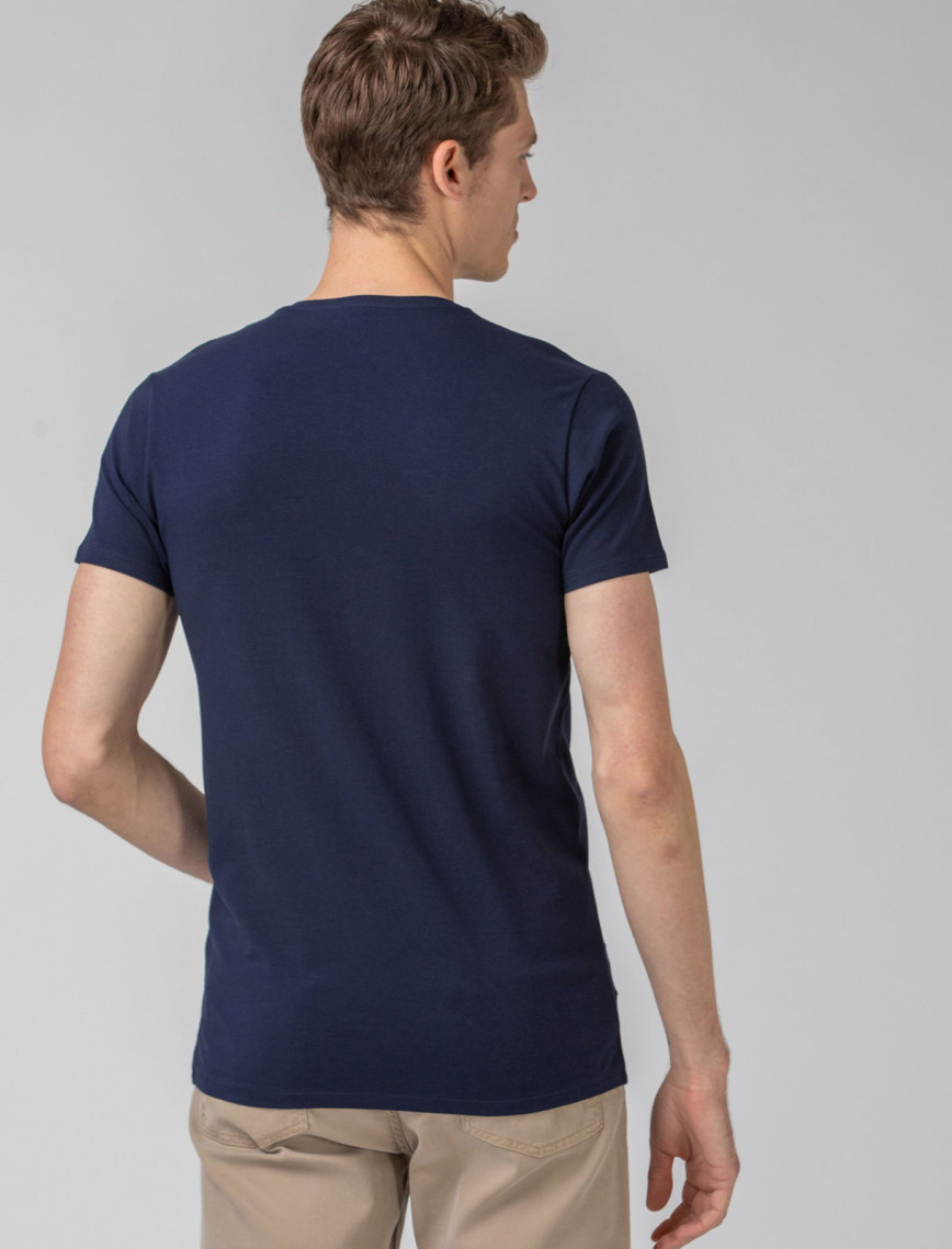 Lacoste Erkek Regular Fit V Yaka Lacivert T-Shirt Lacoste Erkek Regular Fit V Yaka Lacivert T-Shirt