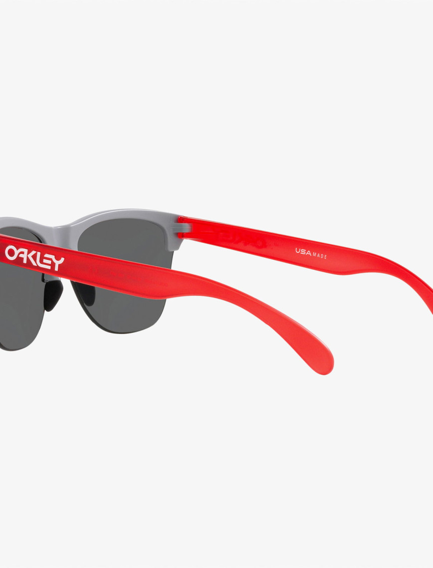 OAKLEY 0Ve2226 Erkek Kırmızı Güneş Gözlüğü