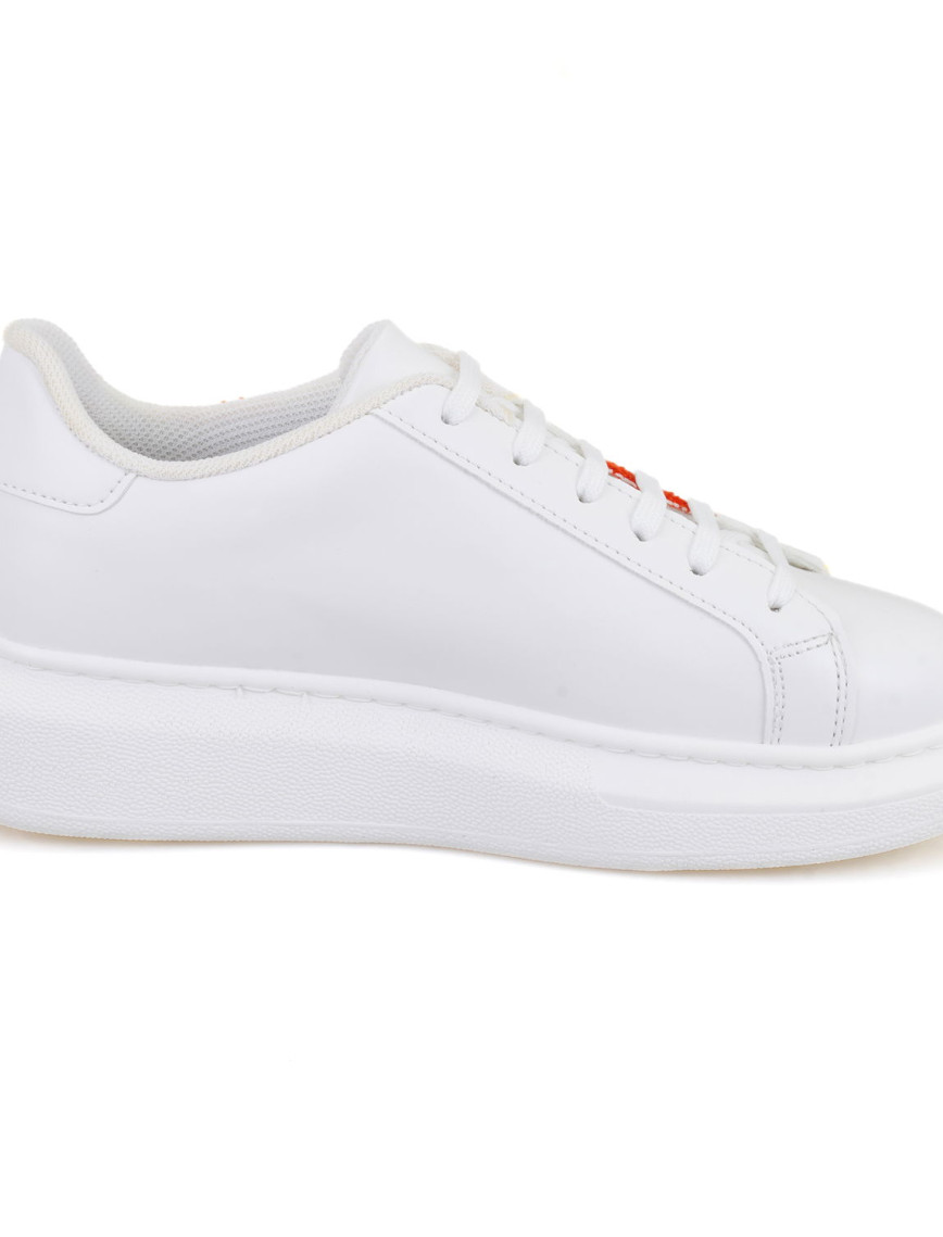 Kadın Beyaz Spor Ayakkabı Kadın Beyaz Spor Ayakkabı