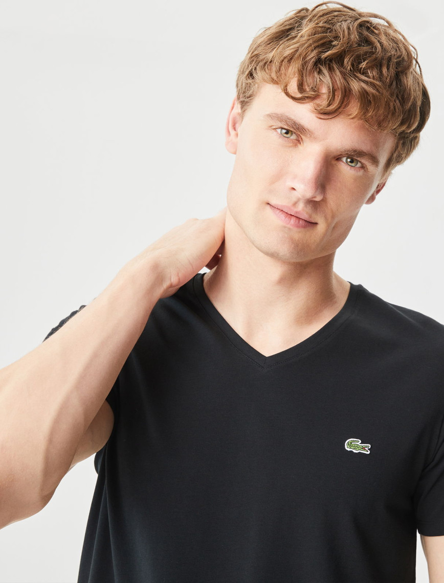 Lacoste Erkek Slim Fit V Yaka Siyah T-Shirt Lacoste Erkek Slim Fit V Yaka Siyah T-Shirt