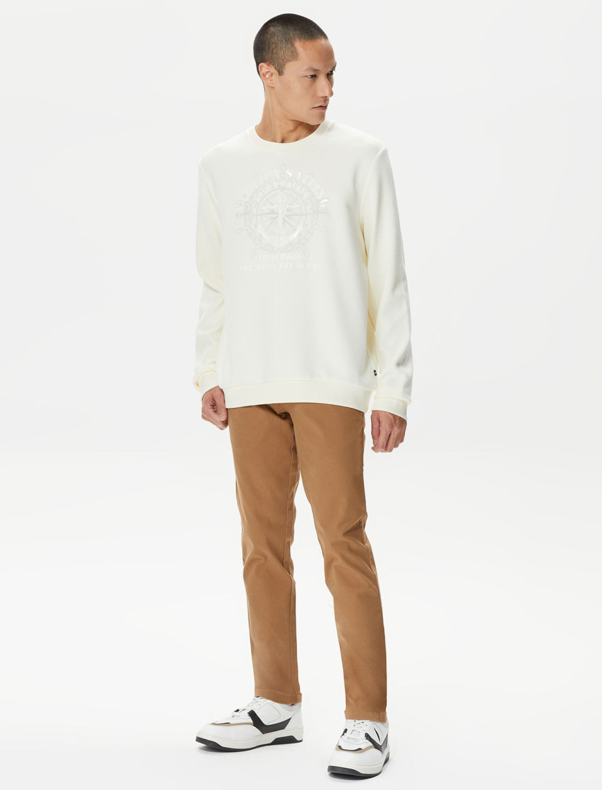 Nautica Erkek Beyaz Standart Fit Sweatshirt Nautica Erkek Beyaz Standart Fit Sweatshirt