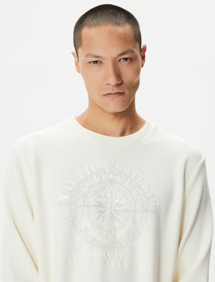 Nautica Erkek Beyaz Standart Fit Sweatshirt Nautica Erkek Beyaz Standart Fit Sweatshirt