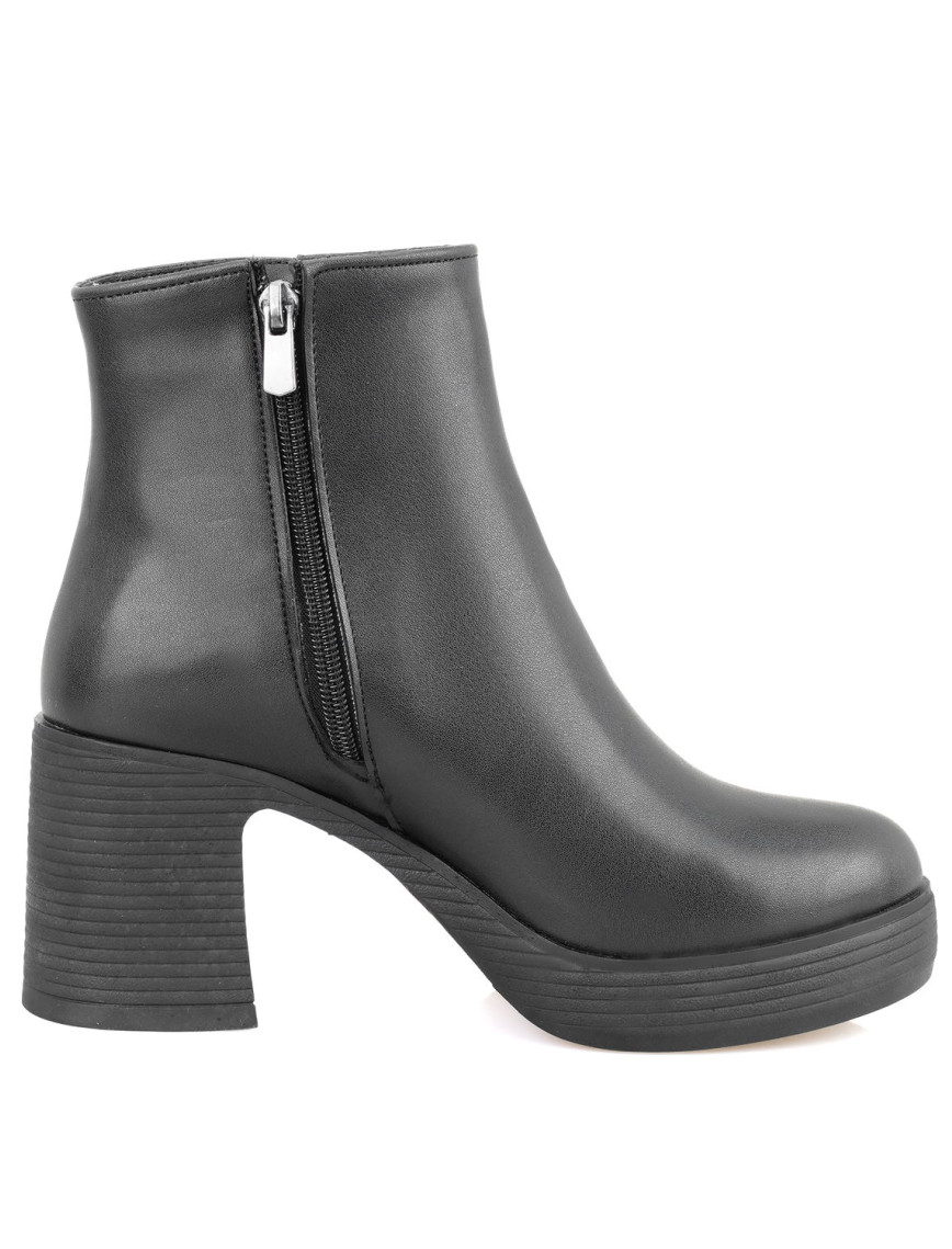 Kadın Siyah Topuklu Bot