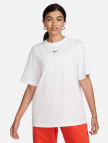Nike Sportswear Essential Kadın Beyaz T-Shirt Nike Sportswear Essential Kadın Beyaz T-Shirt