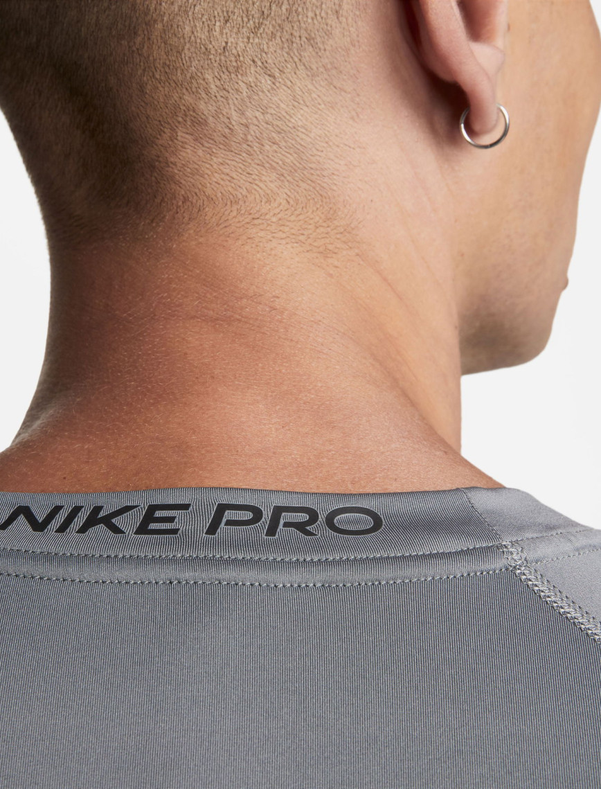 Nike Pro Dri-FIT Erkek Gri T-Shirt Nike Pro Dri-FIT Erkek Gri T-Shirt