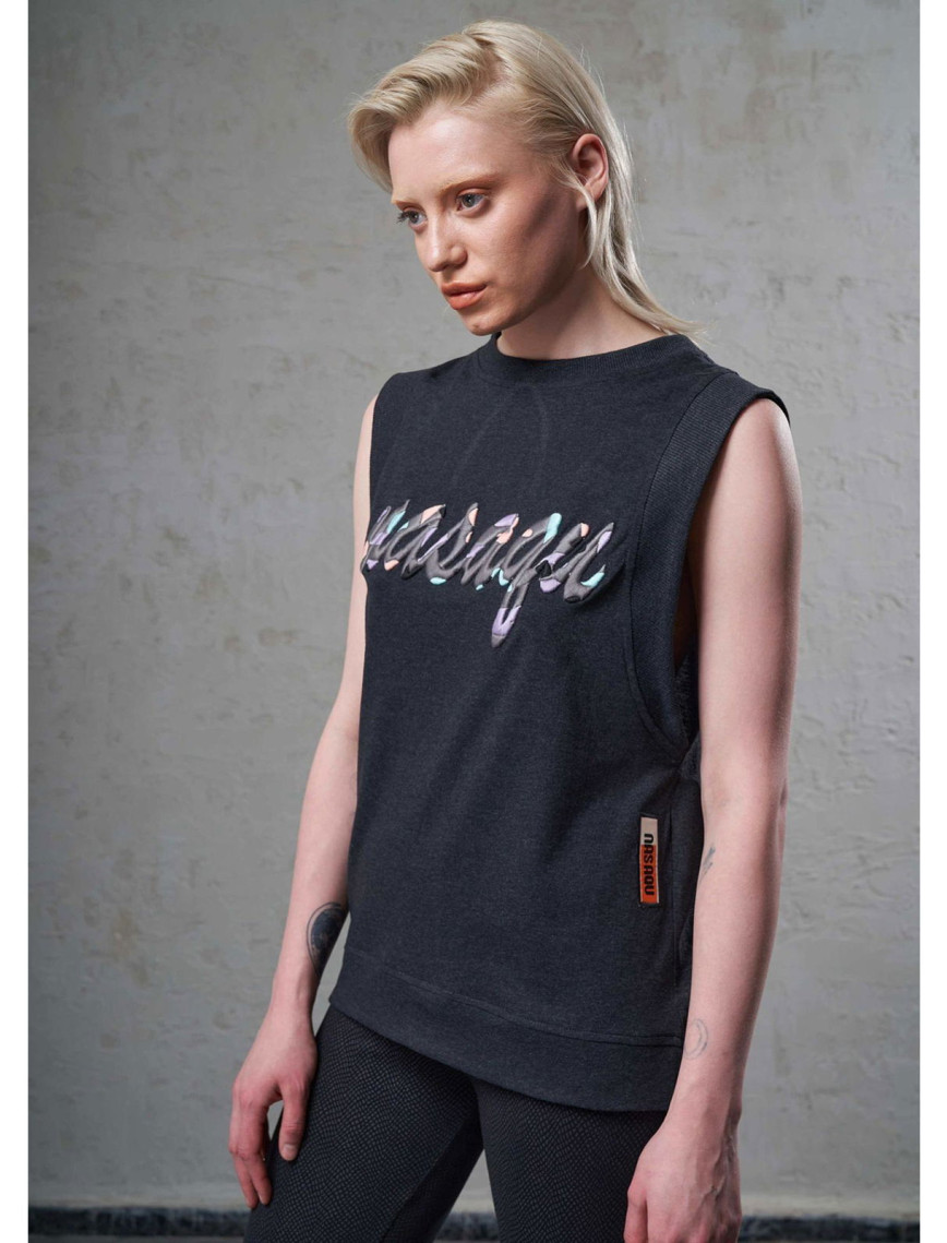 Nasaqu Kadın Kyz Nakışlı İkonik Antrasit Top Nasaqu Kadın Kyz Nakışlı İkonik Antrasit Top