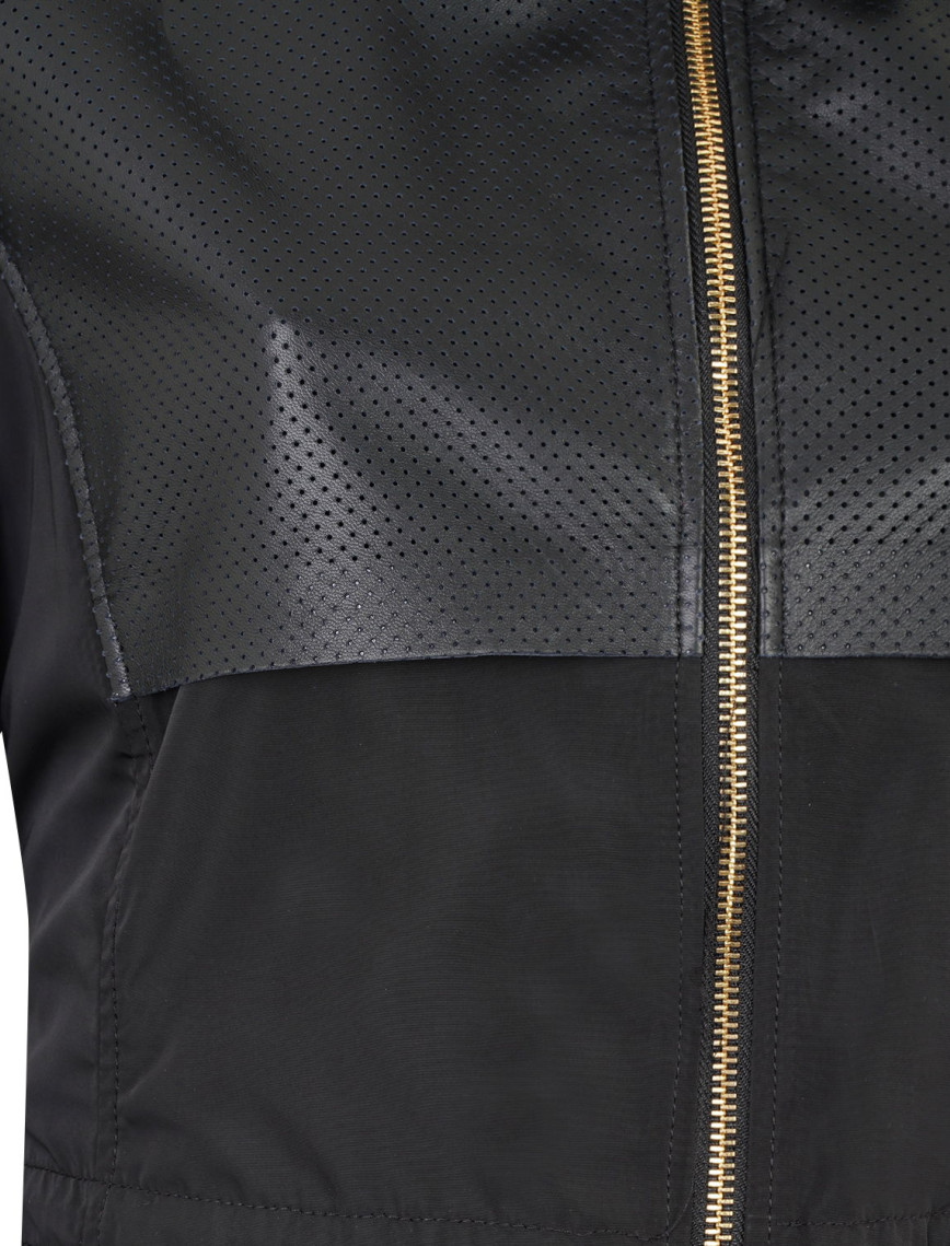 Amoura Siyah Kadın Kapişonlu Su İtici Yağmurluk Amoura Siyah Kadın Kapişonlu Su İtici Yağmurluk