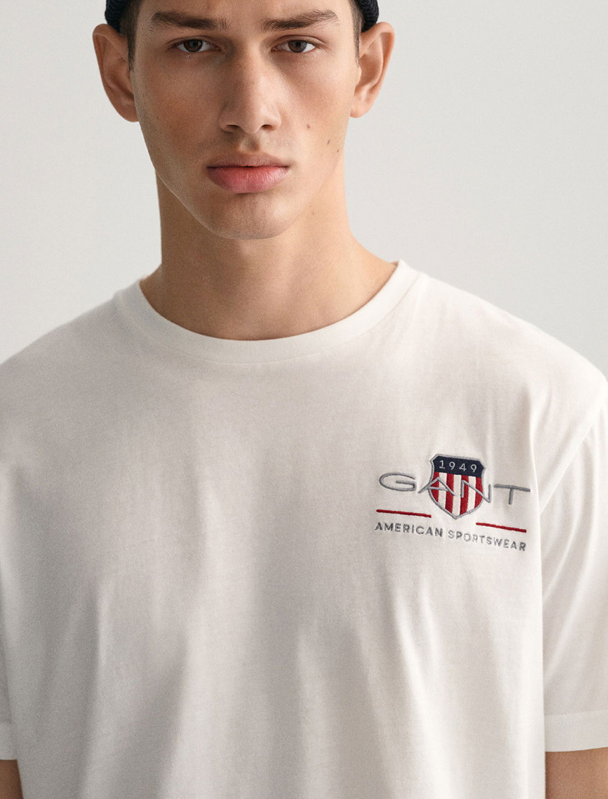 GANT Erkek Beyaz Regular Fit Bisiklet Yaka Logolu T-shirt GANT Erkek Beyaz Regular Fit Bisiklet Yaka Logolu T-shirt