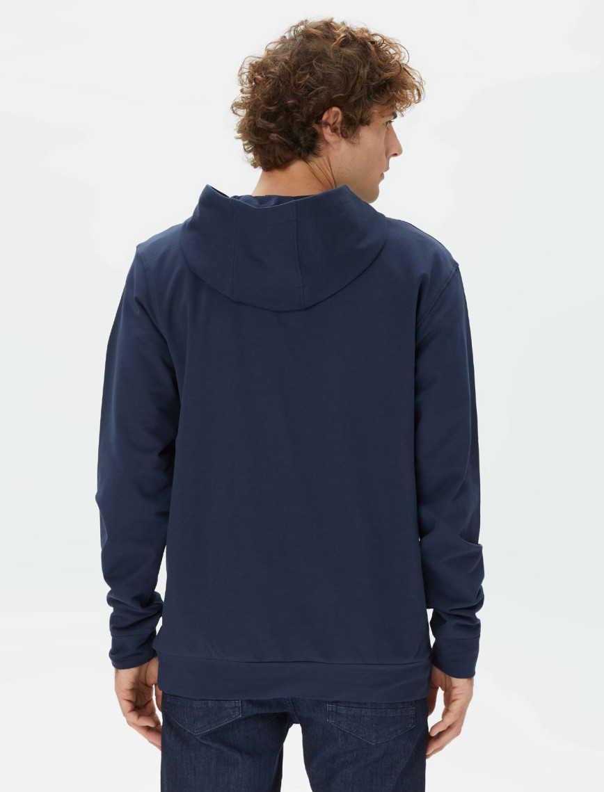 Nautica Erkek Lacivert Standart Fit Sweatshirt Nautica Erkek Lacivert Standart Fit Sweatshirt