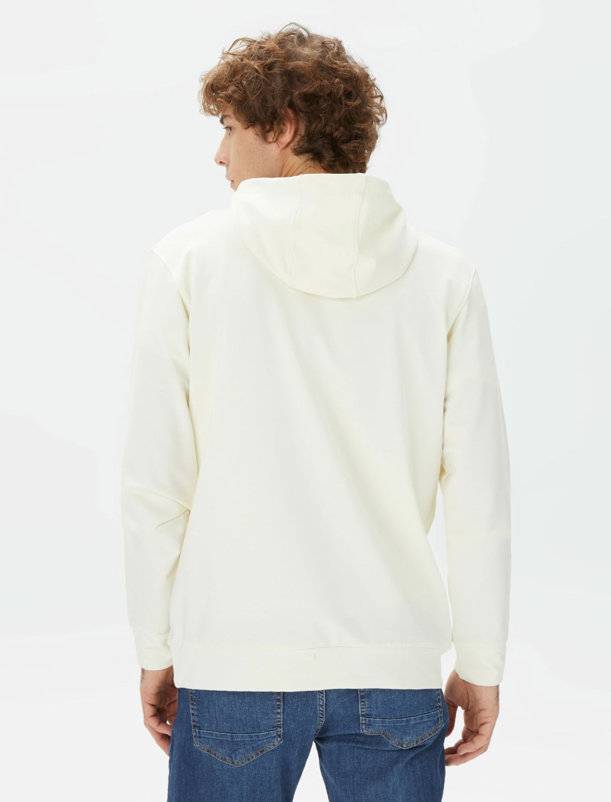 Nautica Erkek Krem Standart Fit Sweatshirt Nautica Erkek Krem Standart Fit Sweatshirt