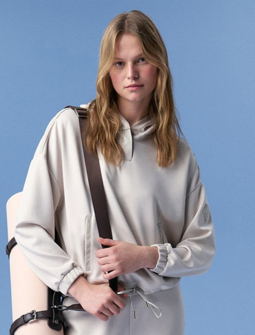 Amari Bej Kadın Deri Detaylı Kapüşonlu Sweatshirt Amari Bej Kadın Deri Detaylı Kapüşonlu Sweatshirt