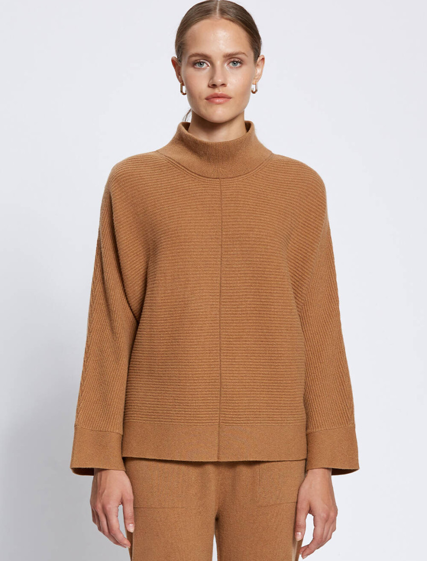 Knitss Oversıze Dik Yaka Camel Kaşmir Triko Knitss Oversıze Dik Yaka Camel Kaşmir Triko