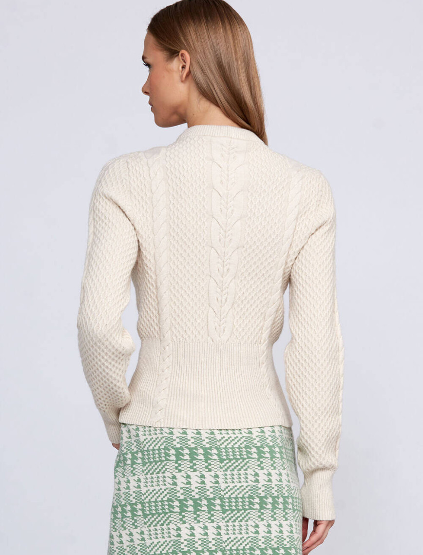 Knitss Saç Örgü Desenli Krem Rengi Yuvarlak Yaka Triko Knitss Saç Örgü Desenli Krem Rengi Yuvarlak Yaka Triko