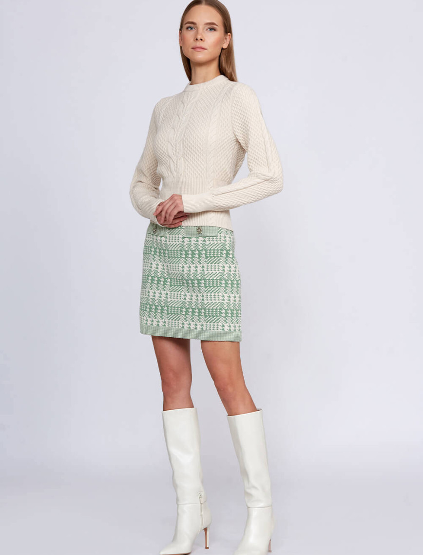 Knitss Saç Örgü Desenli Krem Rengi Yuvarlak Yaka Triko Knitss Saç Örgü Desenli Krem Rengi Yuvarlak Yaka Triko