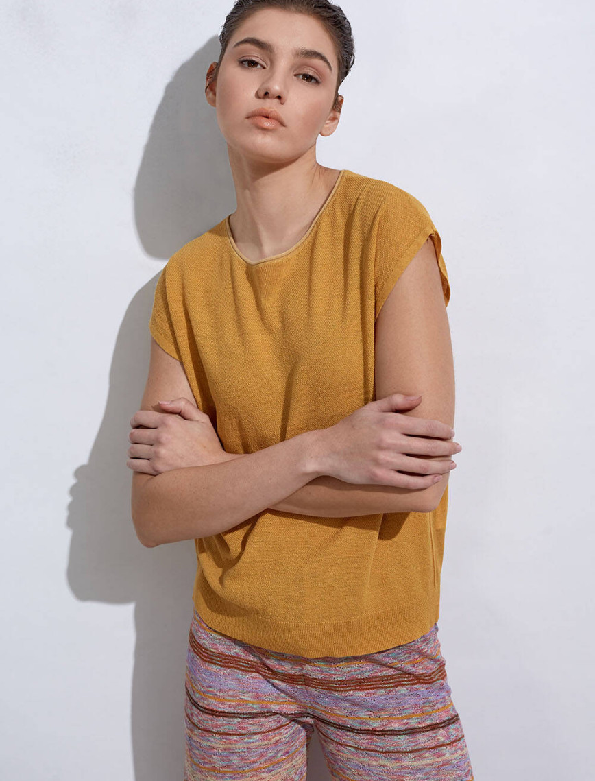 Knitss Keten Kolsuz Sarı Triko Üst Knitss Keten Kolsuz Sarı Triko Üst