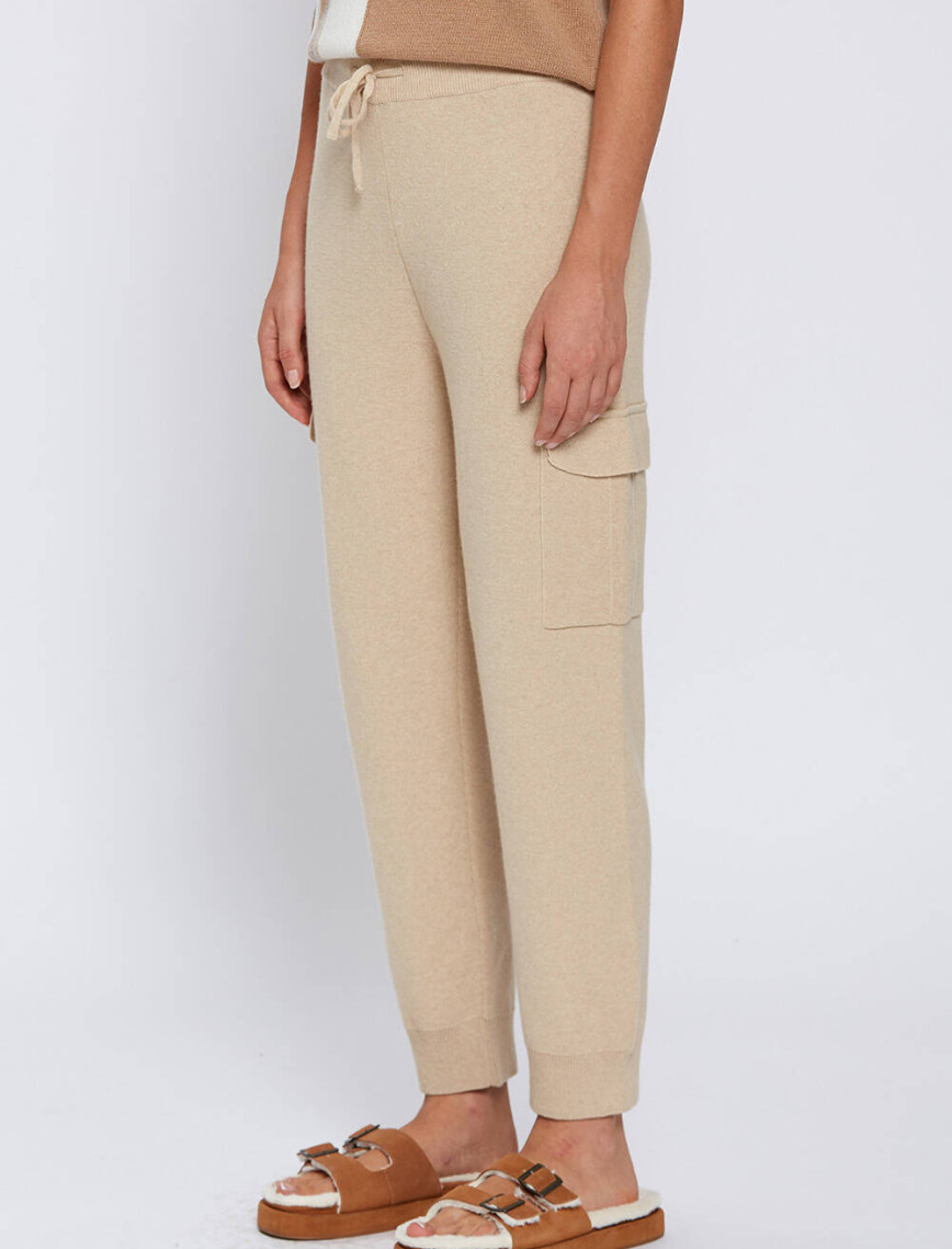 Knitss Kaşmir Karışımlı Bej Triko Kargo Pantolon Knitss Kaşmir Karışımlı Bej Triko Kargo Pantolon