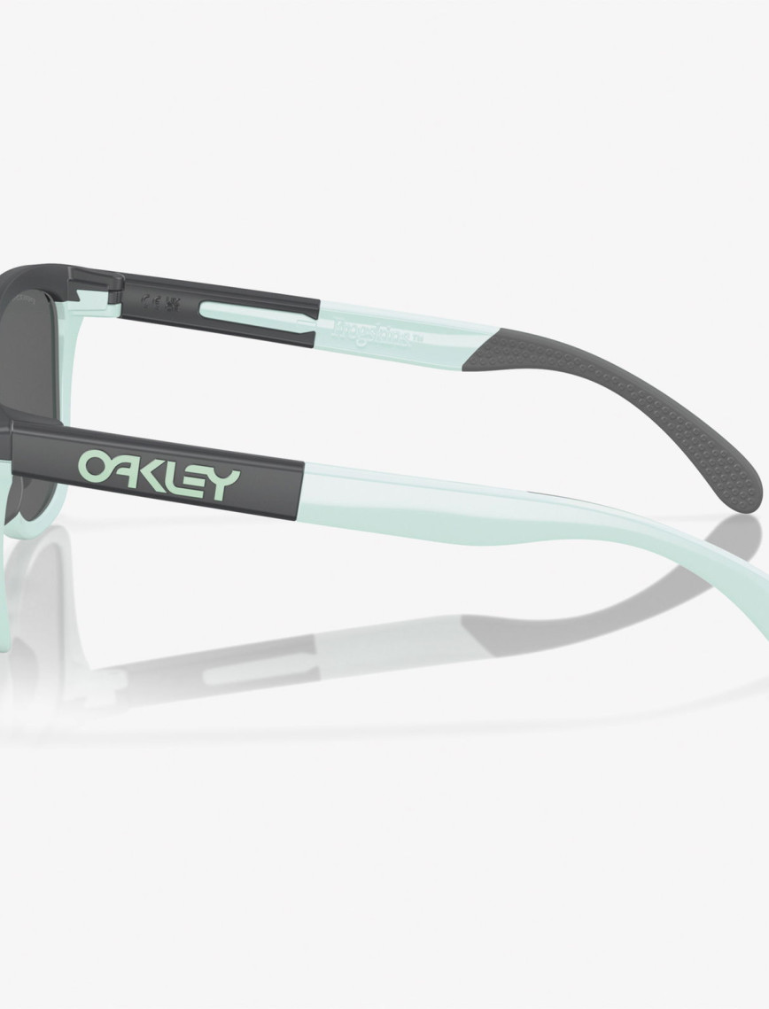 OAKLEY 0OO9284 Injected Erkek Mavi Güneş Gözlüğü OAKLEY 0OO9284 Injected Erkek Mavi Güneş Gözlüğü