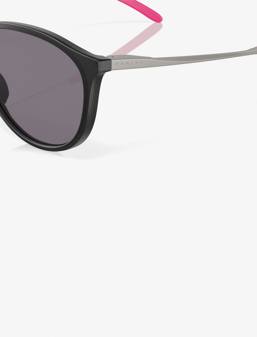 OAKLEY 0OO9288 Injected Kadın Siyah Güneş Gözlüğü OAKLEY 0OO9288 Injected Kadın Siyah Güneş Gözlüğü