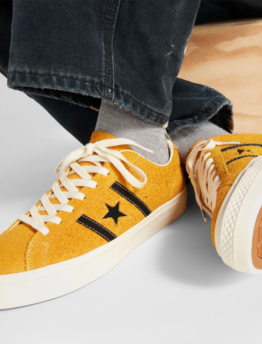 Converse One Star Academy Pro Suede Unisex Sarı Sneaker Converse One Star Academy Pro Suede Unisex Sarı Sneaker