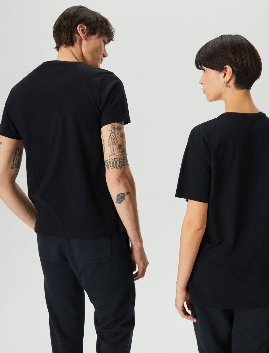 The Stay Line Ghost Print Unisex Siyah T-Shirt The Stay Line Ghost Print Unisex Siyah T-Shirt